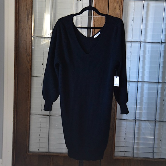 Black Long Sleeved Sweater Dress - Picture 2 of 10